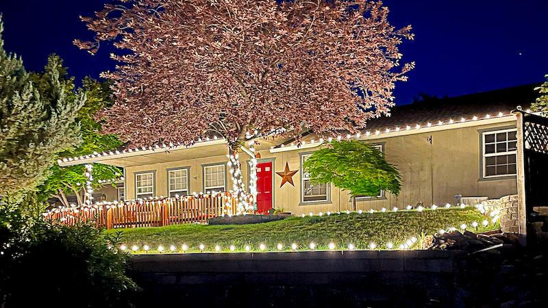 Professional Christmas lights in Martinez, CA
