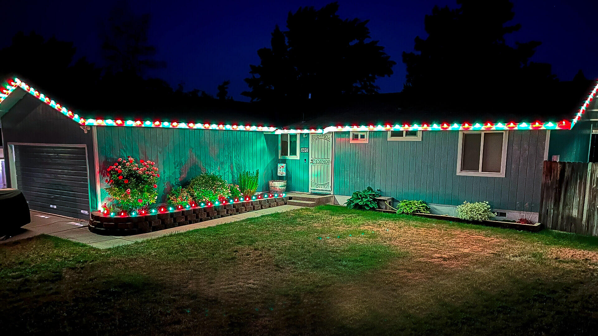 Christmas light installation - Liberty Lightworks - Benicia, CA